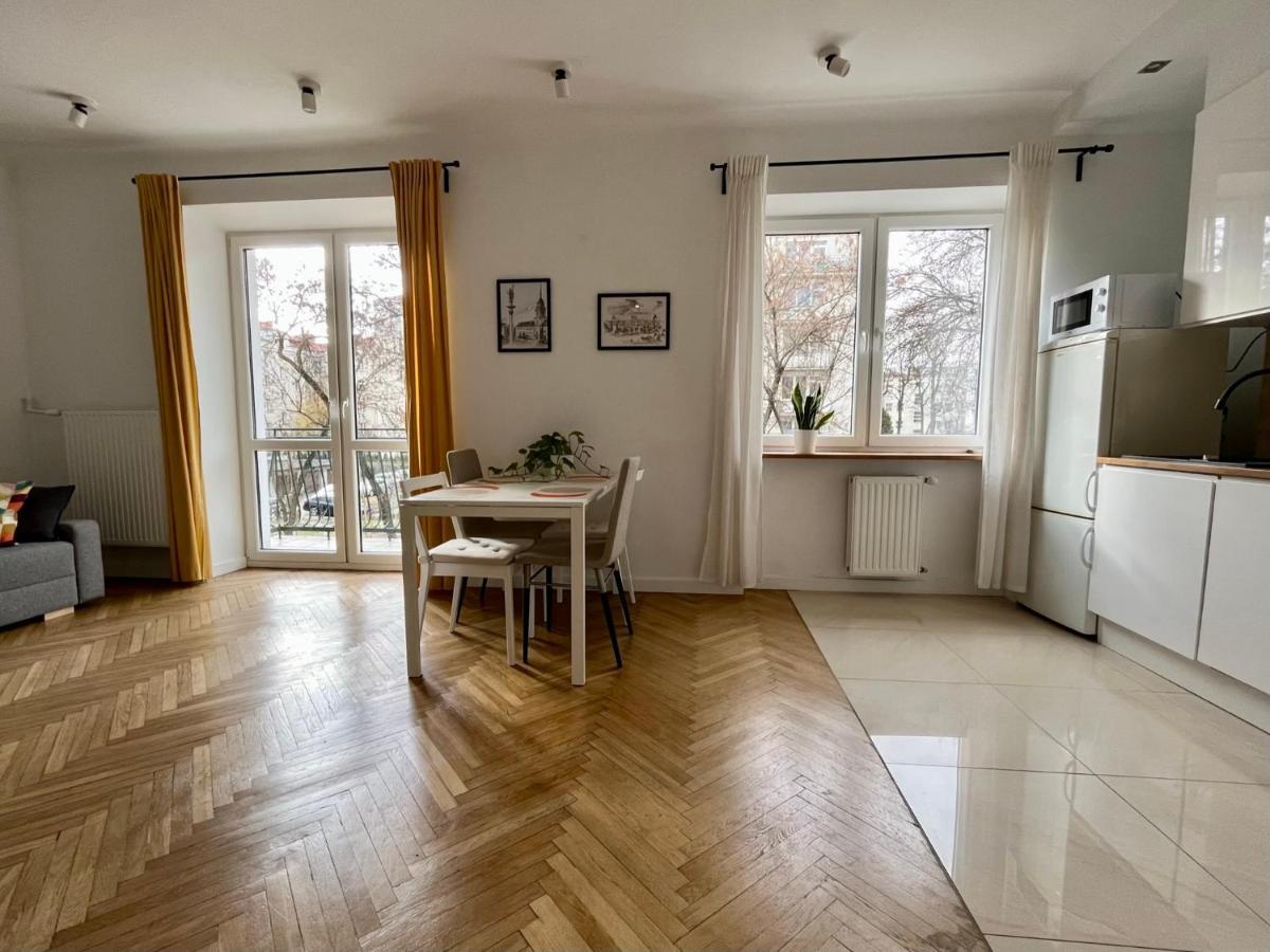 Butas Charming In Old Mokotow Warsaw